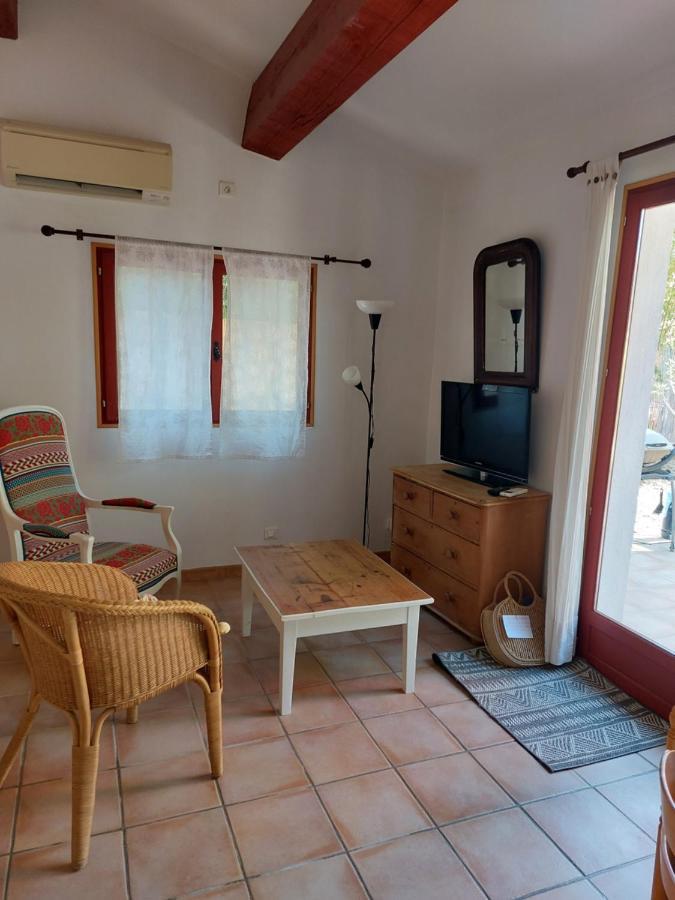 Petite Maison Entre Sanary Et Bandol Exteriör bild